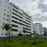 Lux Hill Skyline - Free Private Parking