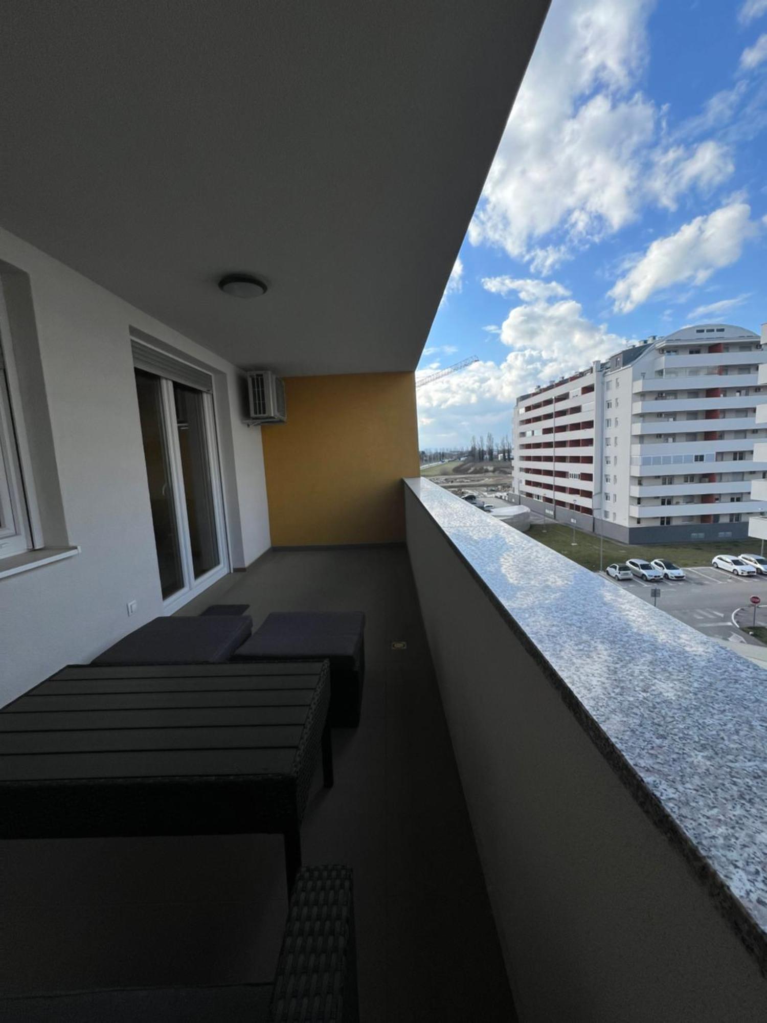 Appartement Lux Hill Skyline - Free Private Parking *